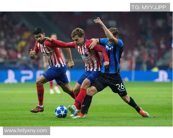 花式足球球星过人技巧解析与实战应用探讨 花式足球球星过人技巧解析与实战应用探讨